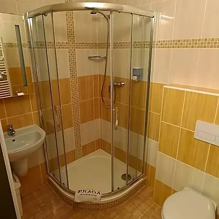 Szálloda Praga *