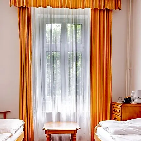 Praga Szálloda Karlovy Vary